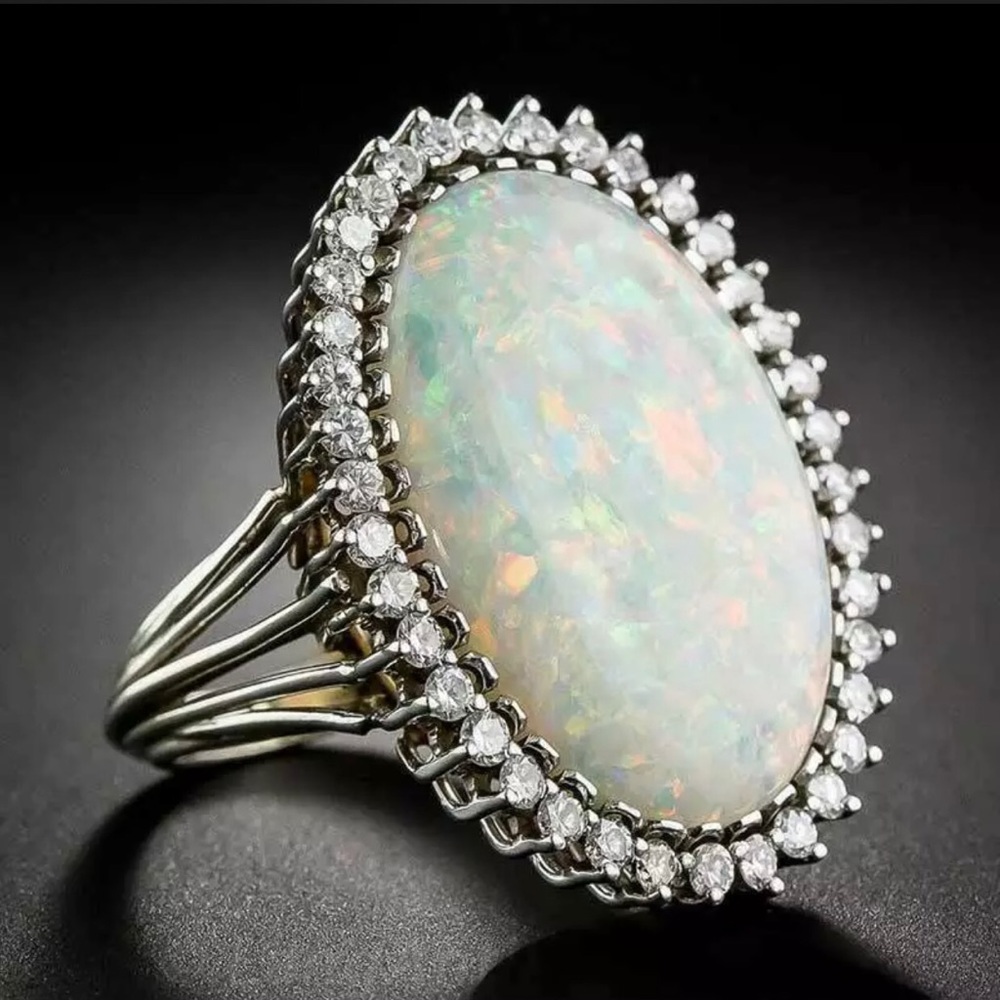 NWOT Silver Oval Opal Ring